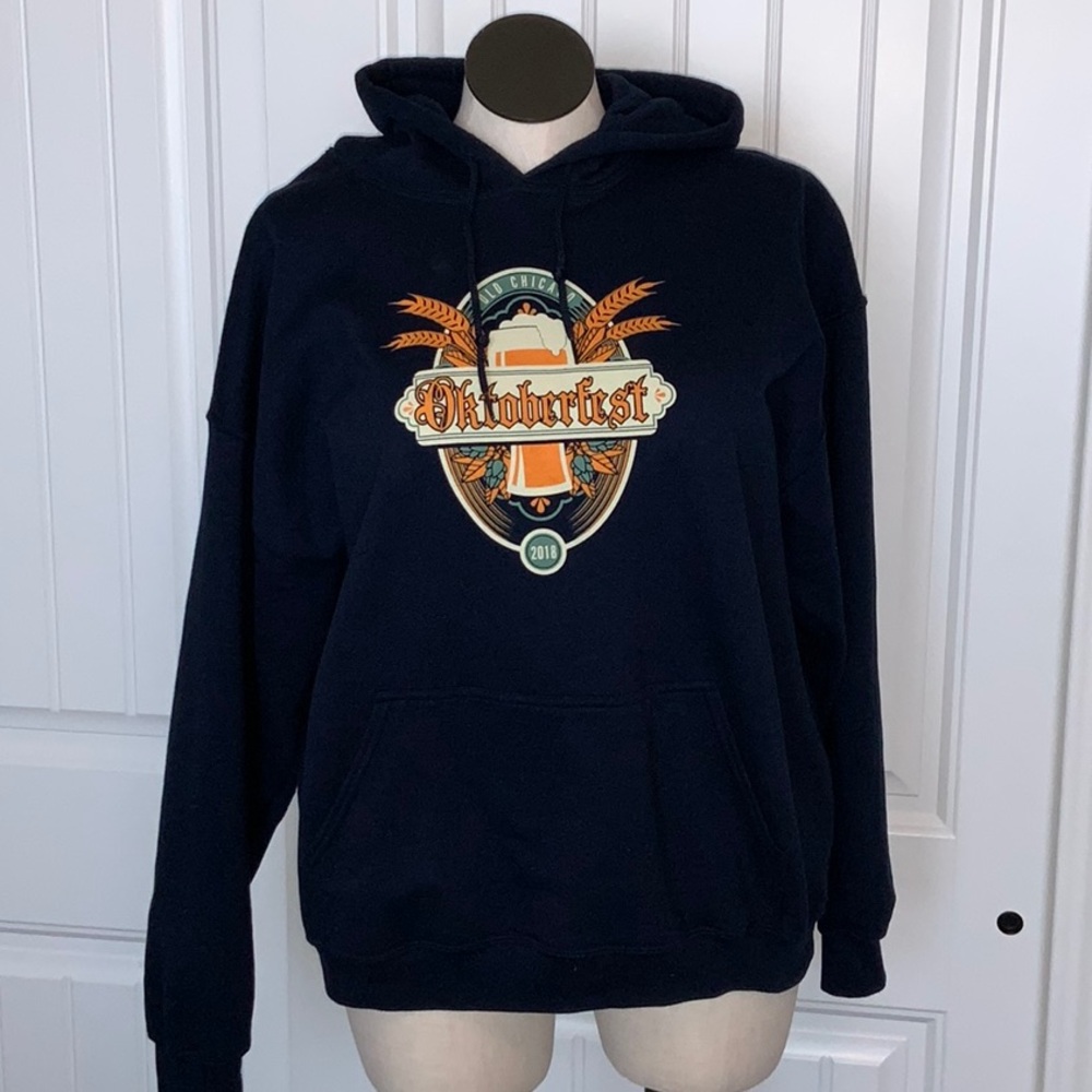Old Chicago 2018 Oktoberfest Pullover Sweatshirt Hoodie Men’s XL Navy Kangaroo